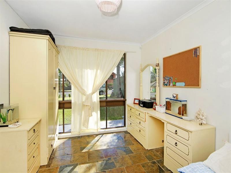 138 Cresthaven Avenue, Bateau Bay NSW 2261