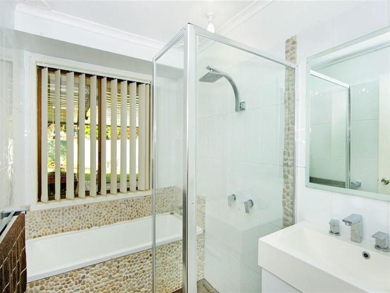 138 Cresthaven Avenue, Bateau Bay NSW 2261