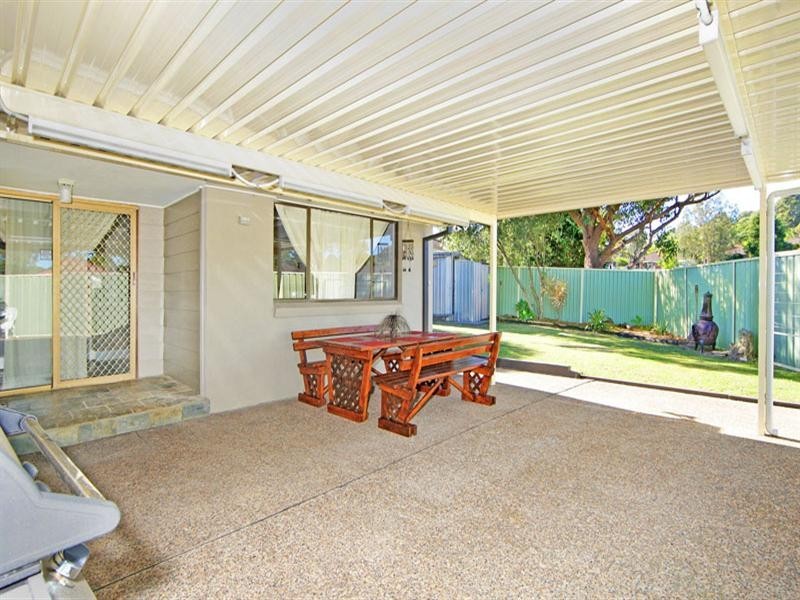 138 Cresthaven Avenue, Bateau Bay NSW 2261