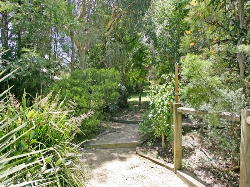 5 Longs Road, Bateau Bay NSW 2261