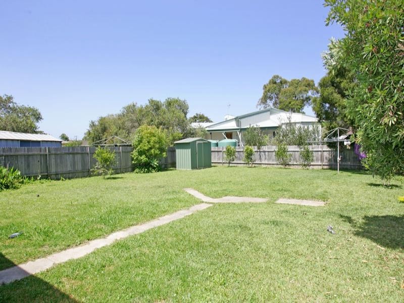 32 Farrar Road, Killarney Vale NSW 2261
