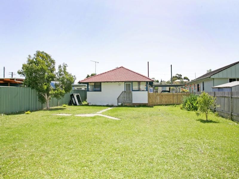 32 Farrar Road, Killarney Vale NSW 2261