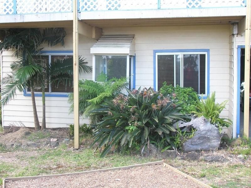 D/S 42 Berne Street, Bateau Bay NSW 2261