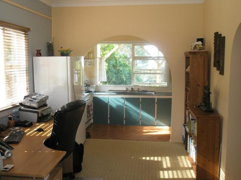 D/S 42 Berne Street, Bateau Bay NSW 2261