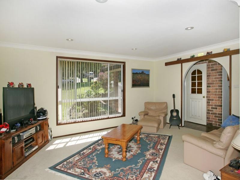 34 Belford Avenue, Bateau Bay NSW 2261