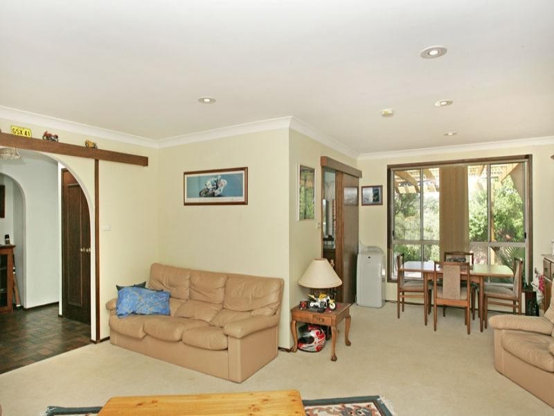 34 Belford Avenue, Bateau Bay NSW 2261