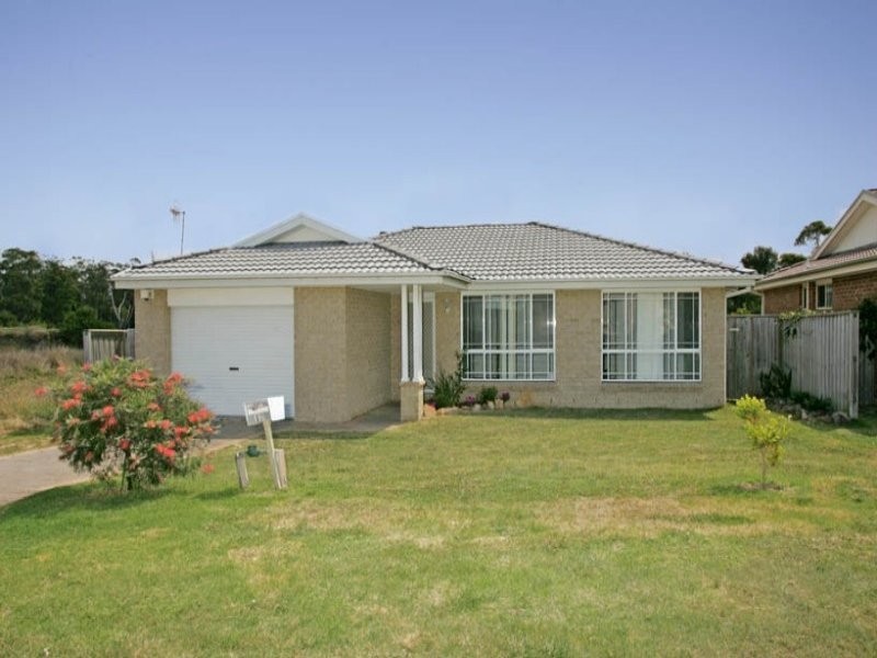 17 Aurora Place, Bateau Bay NSW 2261