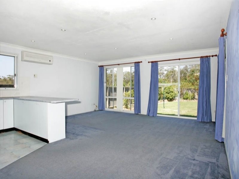 17 Aurora Place, Bateau Bay NSW 2261