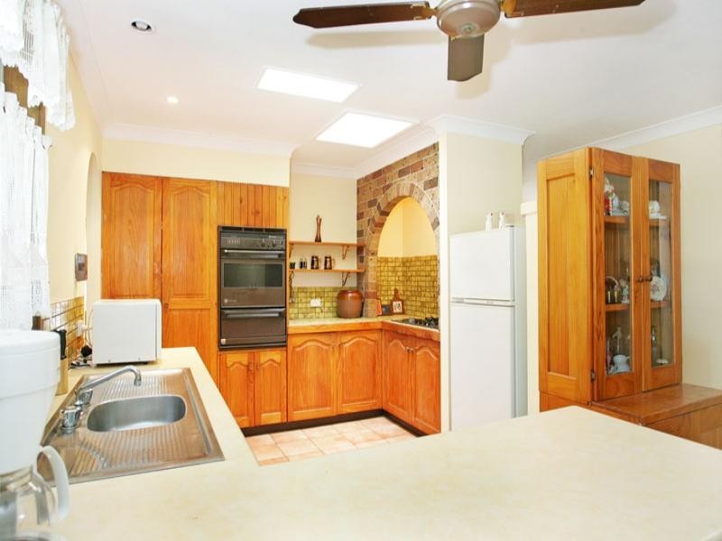 6 Boorana Close, Killarney Vale NSW 2261