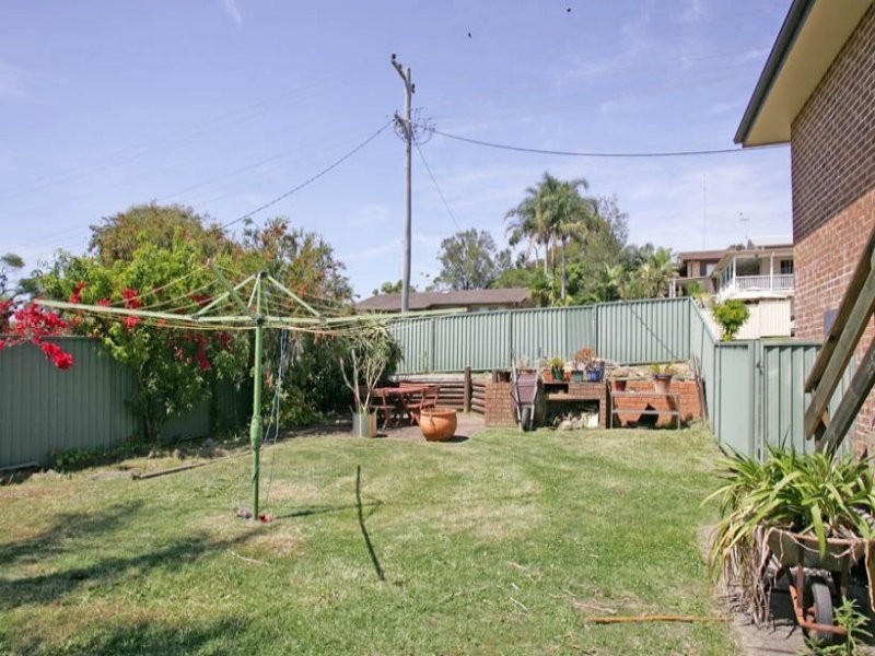 30 Promenade Avenue, Bateau Bay NSW 2261