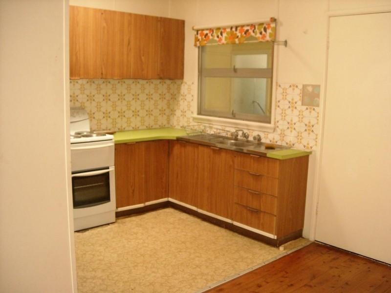 57 Lakin Street, Bateau Bay NSW 2261