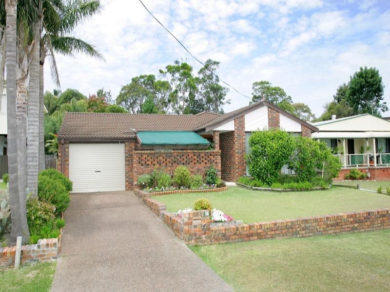 14 George Hely Crescent, Killarney Vale NSW 2261