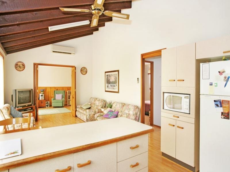 14 George Hely Crescent, Killarney Vale NSW 2261