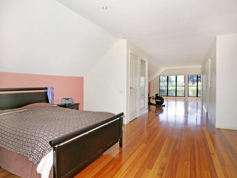 18 Narrawa Avenue, Blue Bay NSW 2261