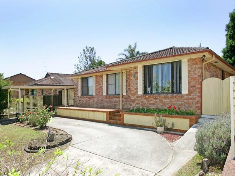 11 Pendant Parade, Killarney Vale NSW 2261