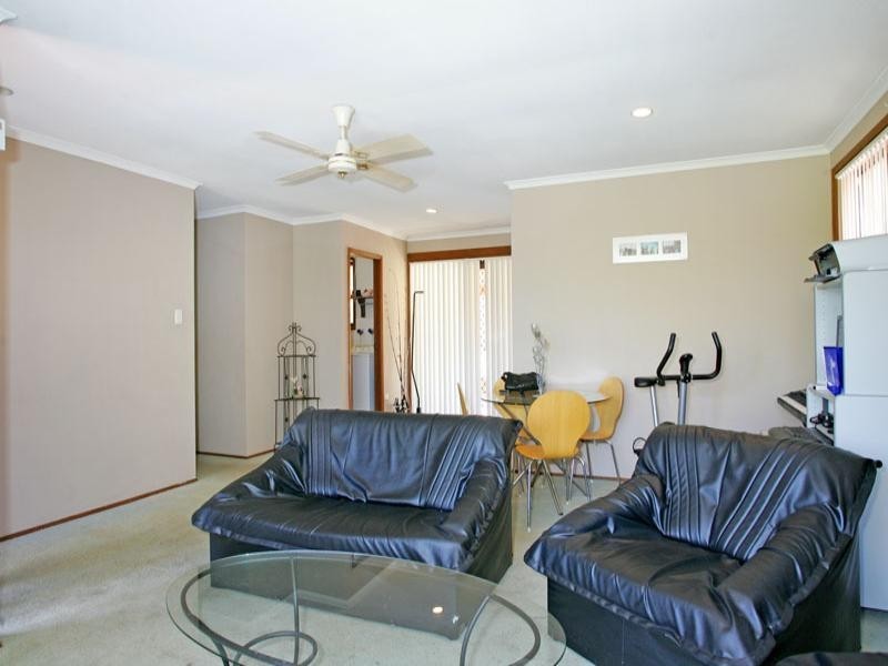 11 Pendant Parade, Killarney Vale NSW 2261