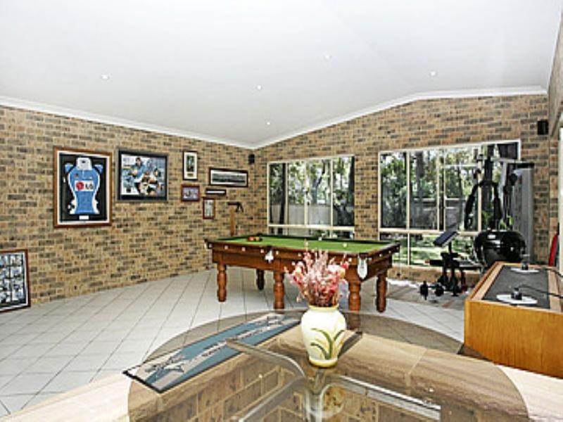 2 Guyagal Street, Bateau Bay NSW 2261