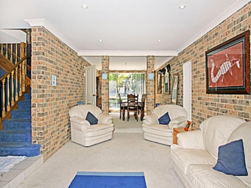2 Guyagal Street, Bateau Bay NSW 2261