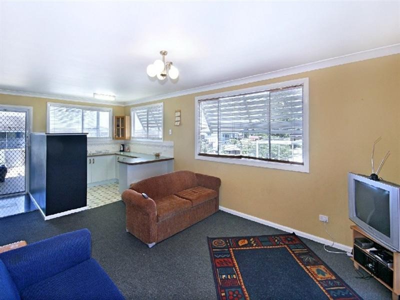 34 Wilfred Barrett Drive, The Entrance North NSW 2261