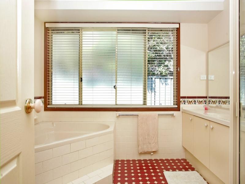 9 Pierre Close, Tumbi Umbi NSW 2261