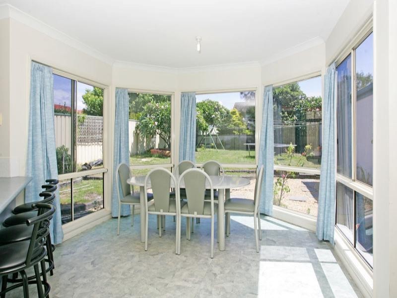 21 Currawong Street, Blue Bay NSW 2261