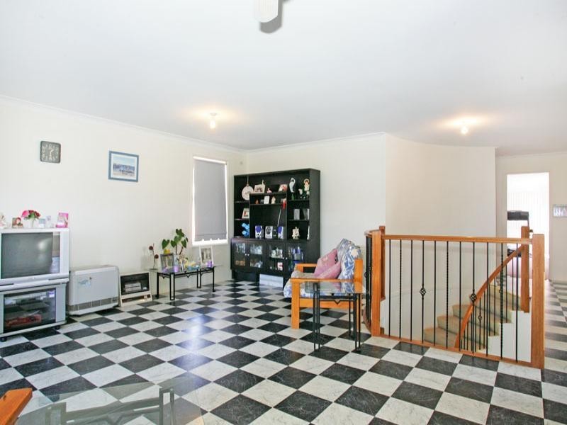 21 Currawong Street, Blue Bay NSW 2261