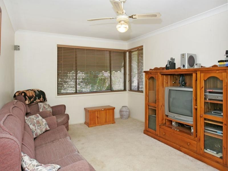 7 Marlborough Place, Berkeley Vale NSW 2261