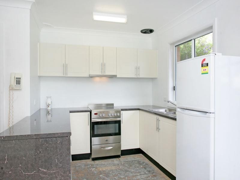 20 Yimbala Street, Killarney Vale NSW 2261
