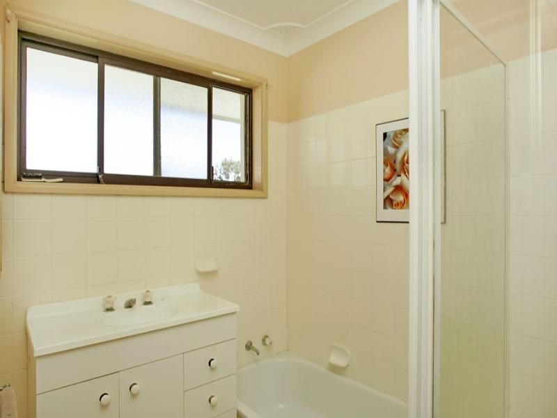 1/1 Papala Avenue, Bateau Bay NSW 2261