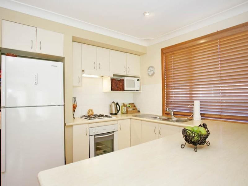 25 Sierra Avenue, Bateau Bay NSW 2261