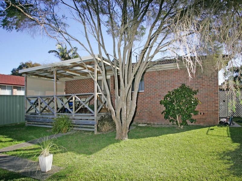 25 Sierra Avenue, Bateau Bay NSW 2261