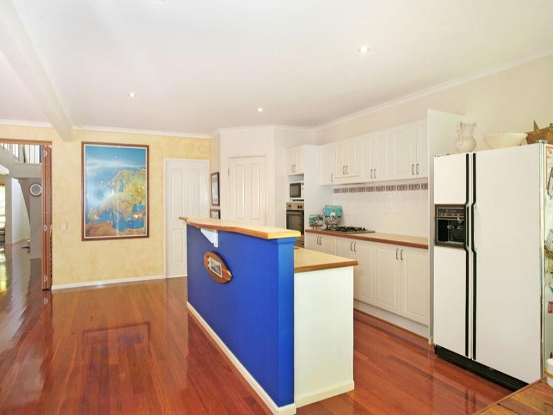 12 Harbour Street, Bateau Bay NSW 2261