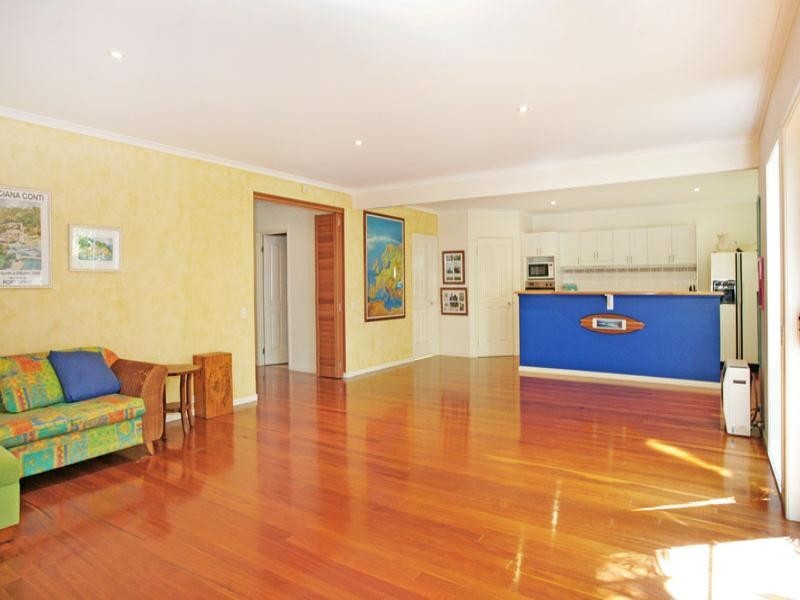 12 Harbour Street, Bateau Bay NSW 2261