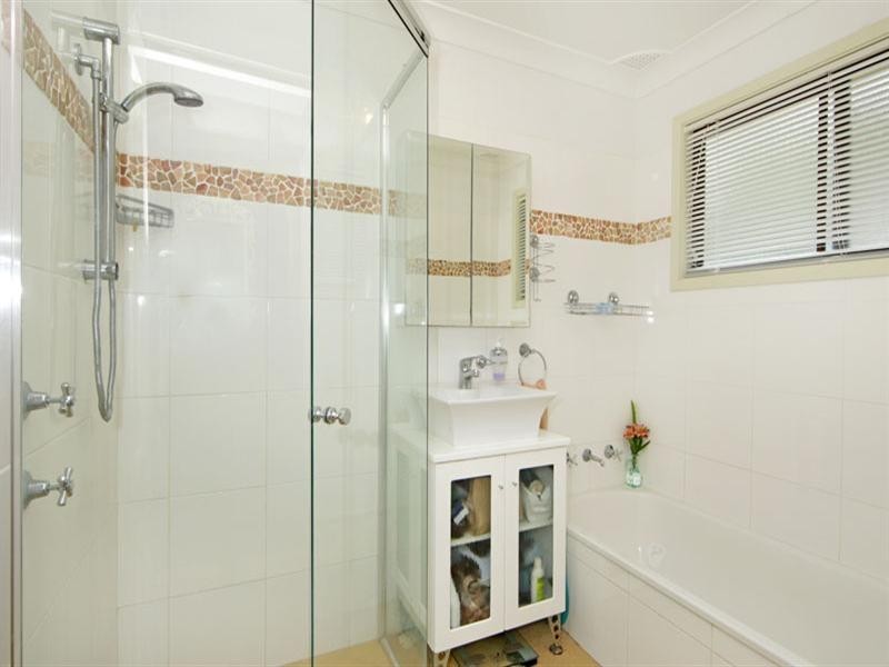 654 Coleridge Road, Bateau Bay NSW 2261