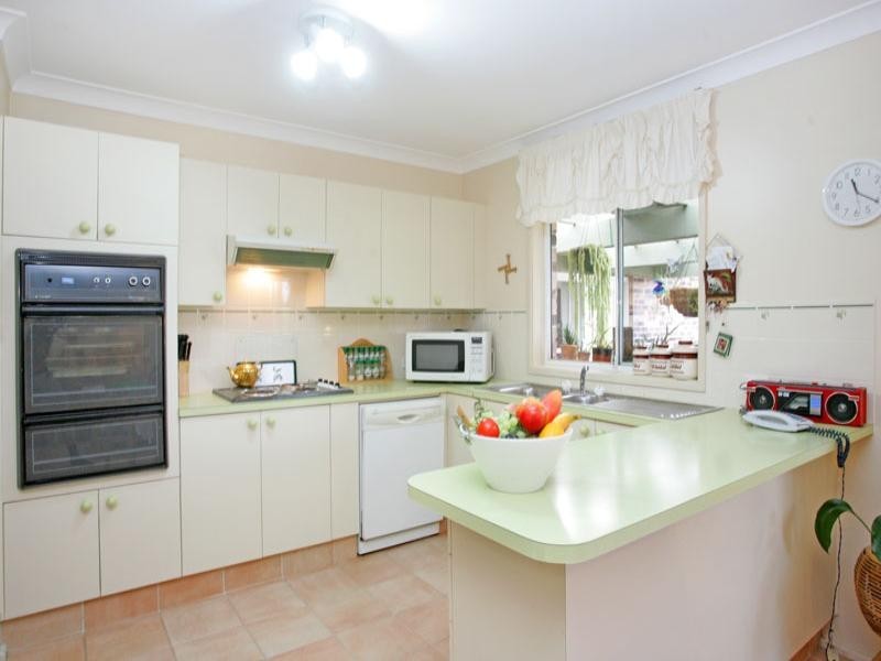 25 Gwydir Street, Bateau Bay NSW 2261