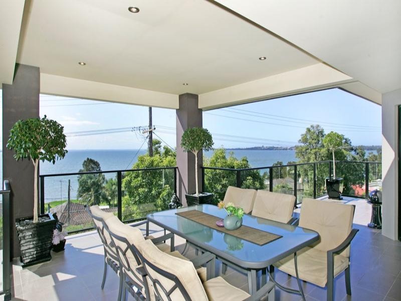 16 Trelawney Street, Killarney Vale NSW 2261