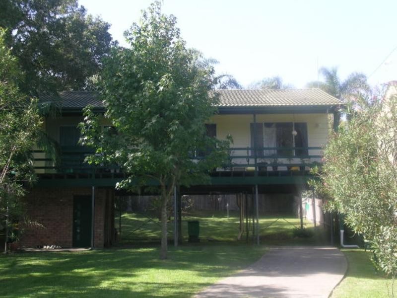 9 Malkana Avenue, Forresters Beach NSW 2260