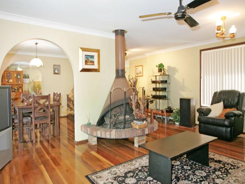 30 Belford Avenue, Bateau Bay NSW 2261