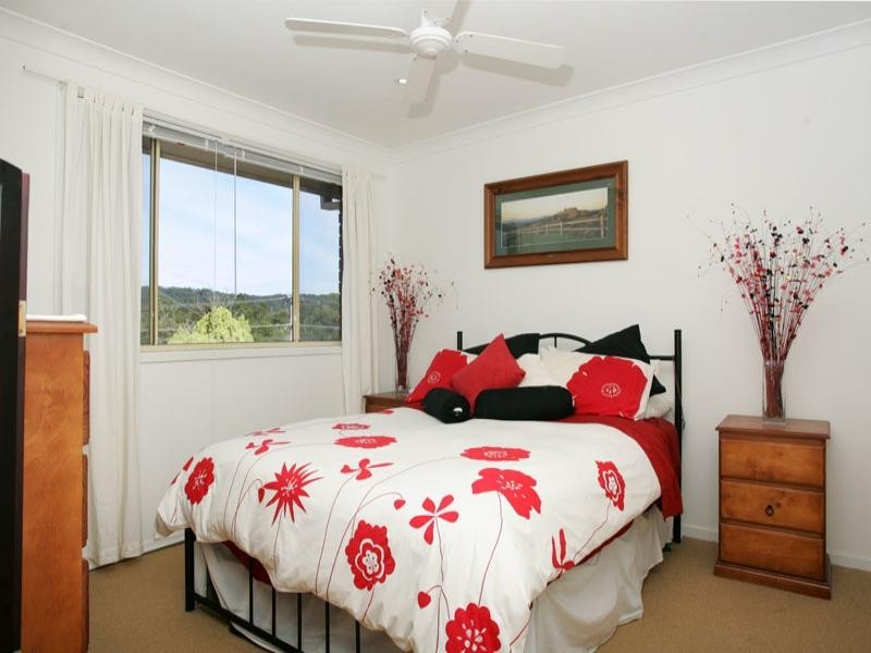 17/1 Hobbs Close, Bateau Bay NSW 2261