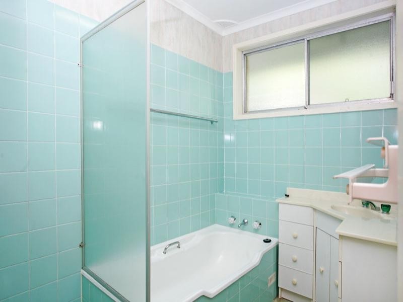 12 Berne Street, Bateau Bay NSW 2261