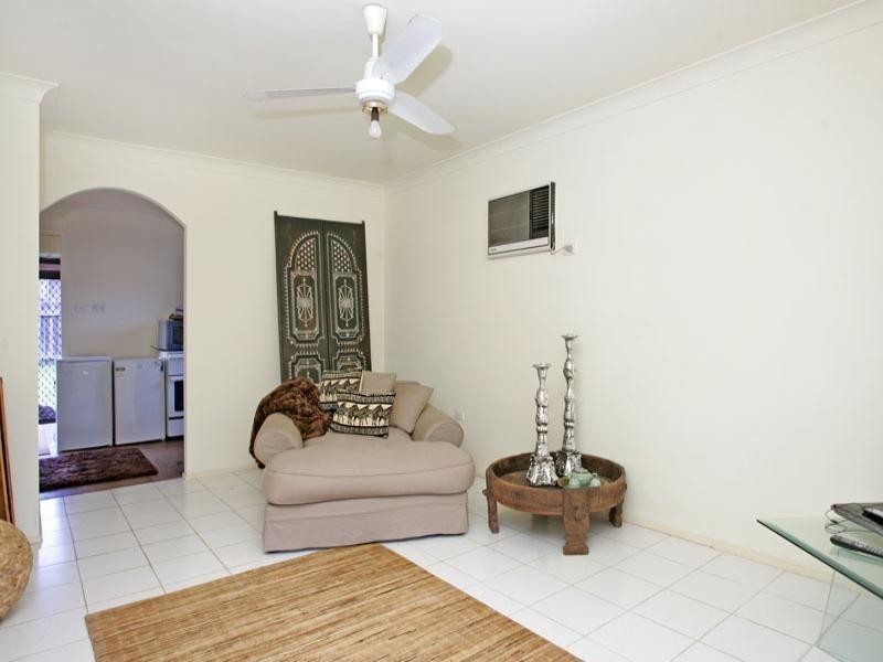 596 Coleridge Road, Bateau Bay NSW 2261