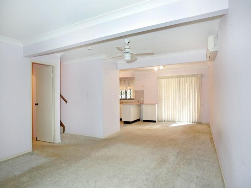 42 Debra Anne Drive, Bateau Bay NSW 2261