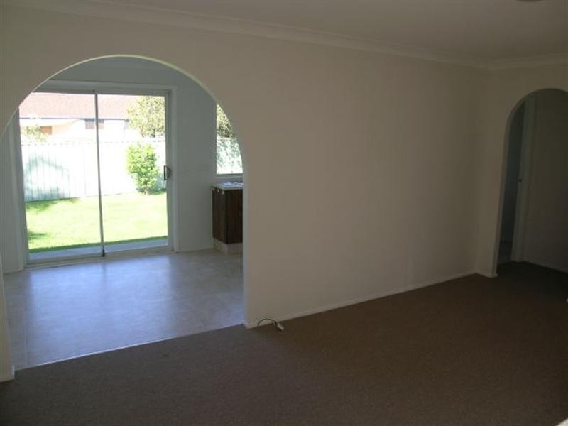 29 Sierra Avenue, Bateau Bay NSW 2261