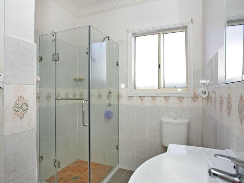 37 Forresters Beach Road, Forresters Beach NSW 2260