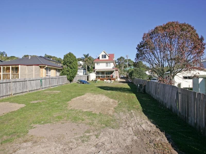 37 Forresters Beach Road, Forresters Beach NSW 2260
