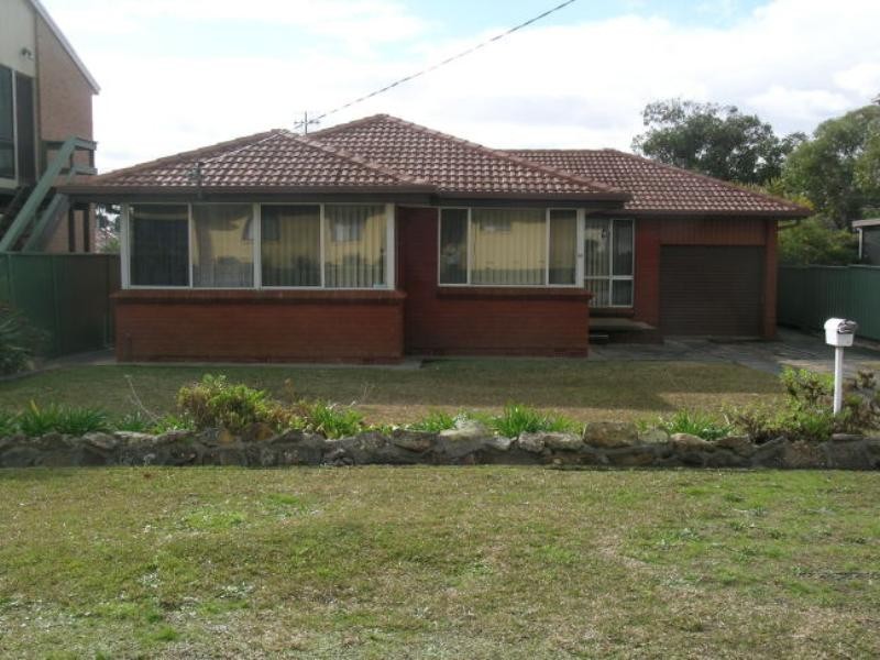 90 McLachlan Avenue, Shelly Beach NSW 2261