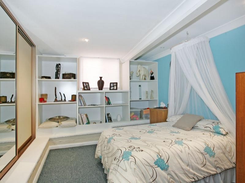 14 Hillcrest Avenue, Bateau Bay NSW 2261