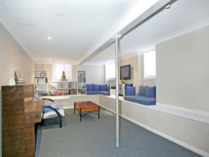 14 Hillcrest Avenue, Bateau Bay NSW 2261