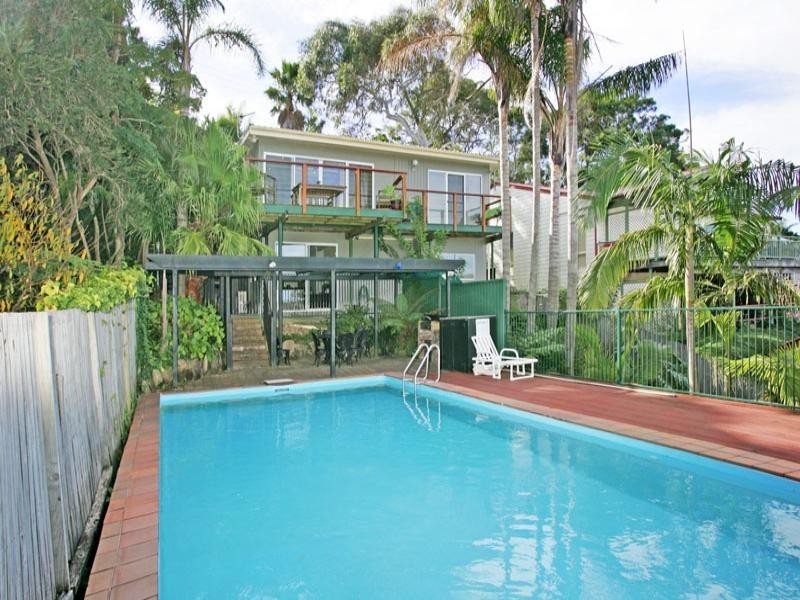 7 Valley View Road, Bateau Bay NSW 2261
