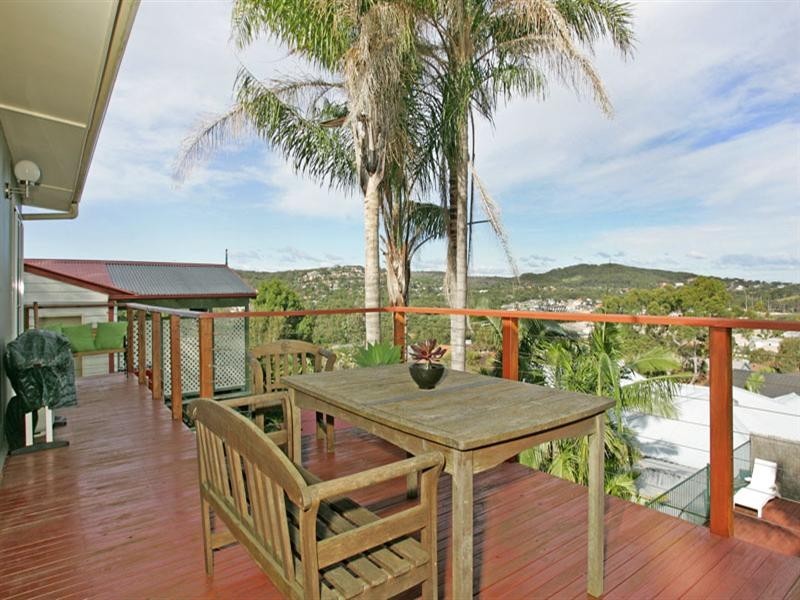 7 Valley View Road, Bateau Bay NSW 2261